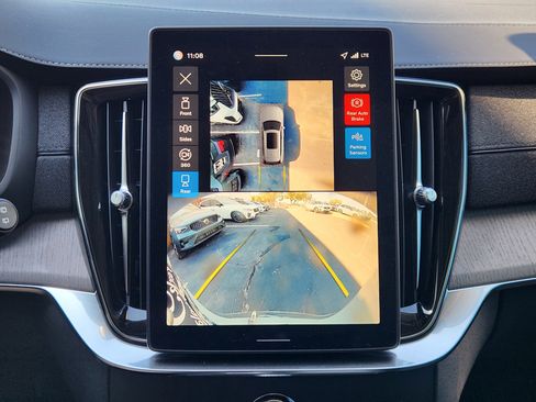 New 2026 Volvo XC90 B6 Ultra w/ Protection Package Premier image 18