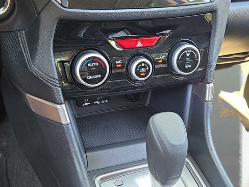 Used 2022 Subaru Forester Premium image 28