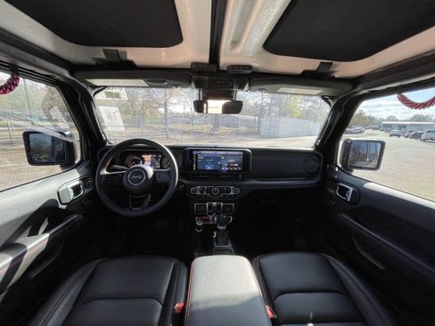 Used 2024 Jeep Gladiator Rubicon image 33