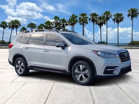 Certified 2022 Subaru Ascent Premium w/ Convenience Package image 2