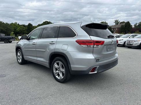 Used 2017 Toyota Highlander Limited FWD image 5