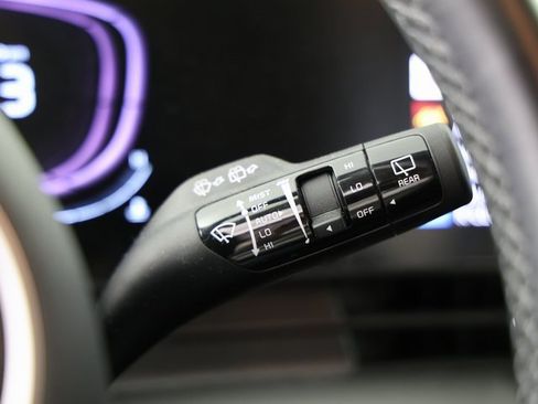 Used 2023 Kia Sportage EX image 9