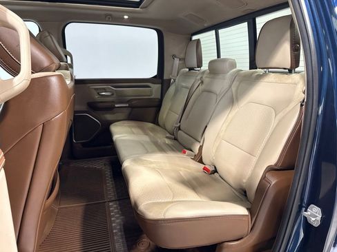 Used 2019 RAM 1500 Laramie AWD/4WD image 36