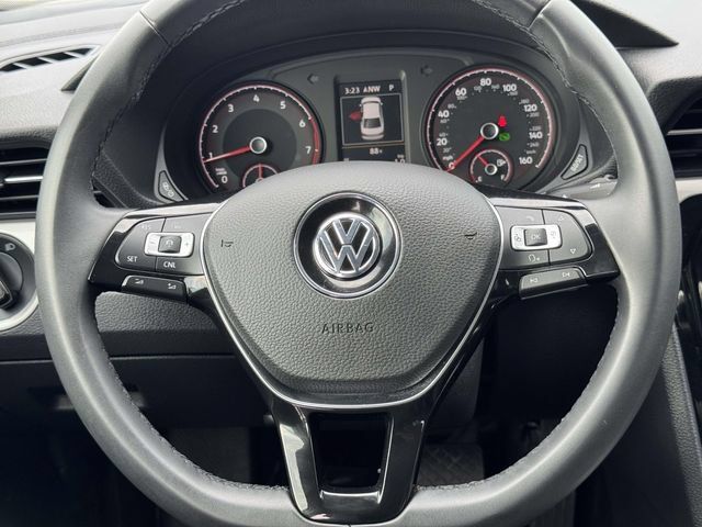 Used 2022 Volkswagen Passat 2.0T SE FWD image 21