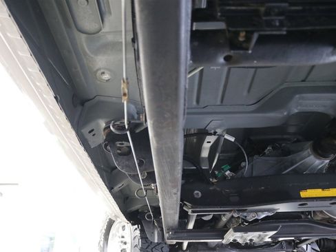 Used 2005 Chevrolet Silverado 2500 LS w/ Heavy-Duty Power Package image 23