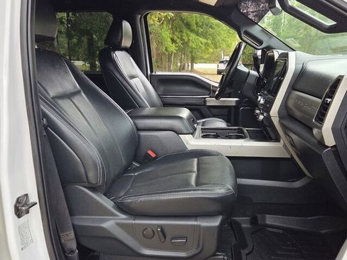 Certified 2022 Ford F250 Lariat w/ Lariat Ultimate Package AWD/4WD image 15