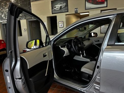 Used 2022 Toyota Corolla Cross L FWD image 16