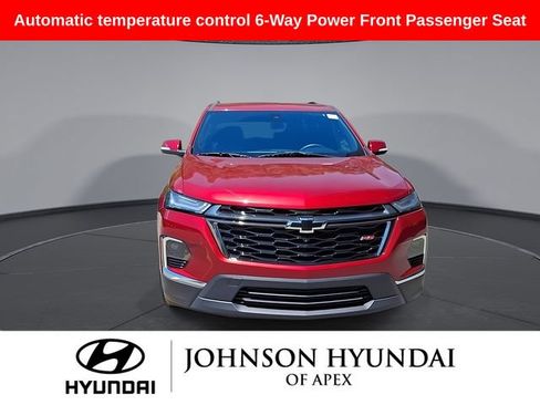 Used 2023 Chevrolet Traverse RS FWD image 8
