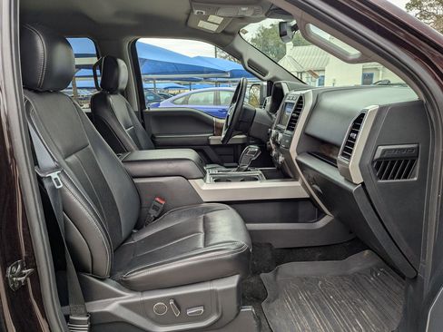 Used 2018 Ford F150 Lariat w/ Equipment Group 502A Luxury image 27