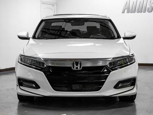 Used 2019 Honda Accord Touring image 6