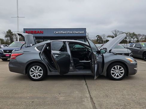 Used 2015 Nissan Altima 2.5 S w/ Power Driver Seat Package image 12