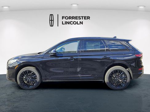 New 2026 Lincoln Corsair Reserve w/ Jet Appearance Package image 6