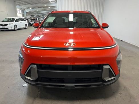 Used 2024 Hyundai Kona SEL FWD image 9