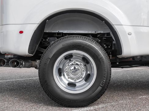 Used 2026 Ford F350 Platinum image 11