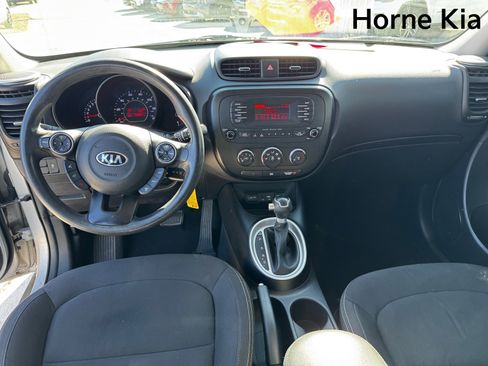 Used 2016 Kia Soul image 14