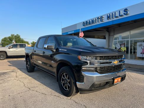 Used 2021 Chevrolet Silverado 1500 LT w/ Convenience Package II RWD image 1