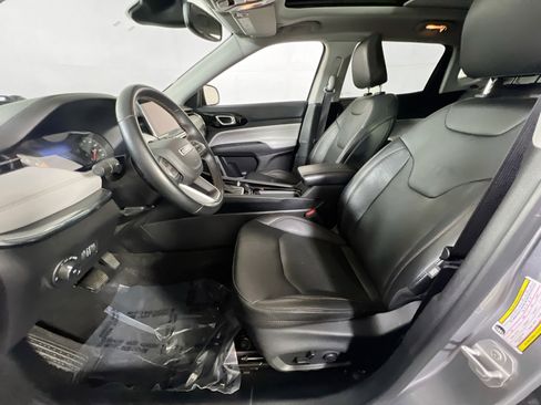 Used 2022 Jeep Compass Limited w/ Sun and Sound Group AWD/4WD image 21