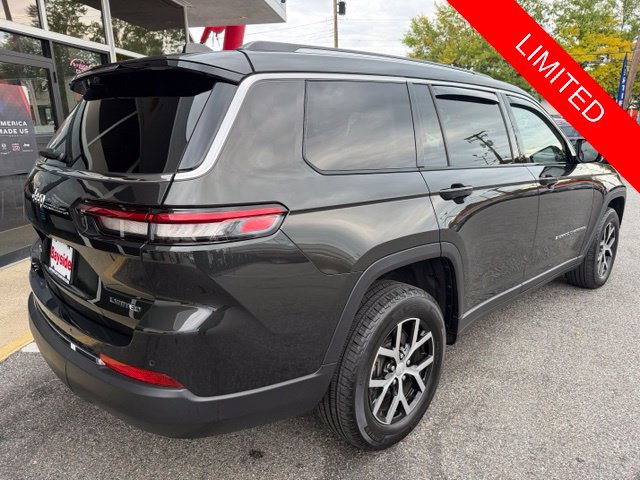 Used 2023 Jeep Grand Cherokee L Limited w/ Luxury Tech Group II AWD/4WD image 16