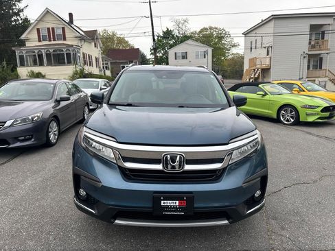 Used 2019 Honda Pilot Touring image 3