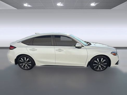 Used 2024 Honda Civic EX-L image 8