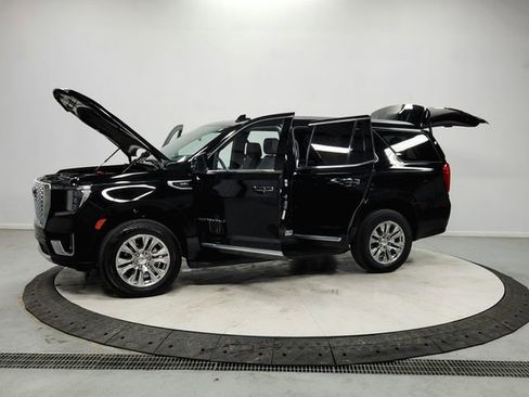 Used 2024 GMC Yukon Denali image 11