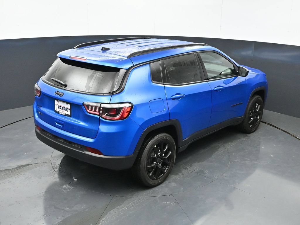 Used 2026 Jeep Compass Latitude AWD/4WD image 37