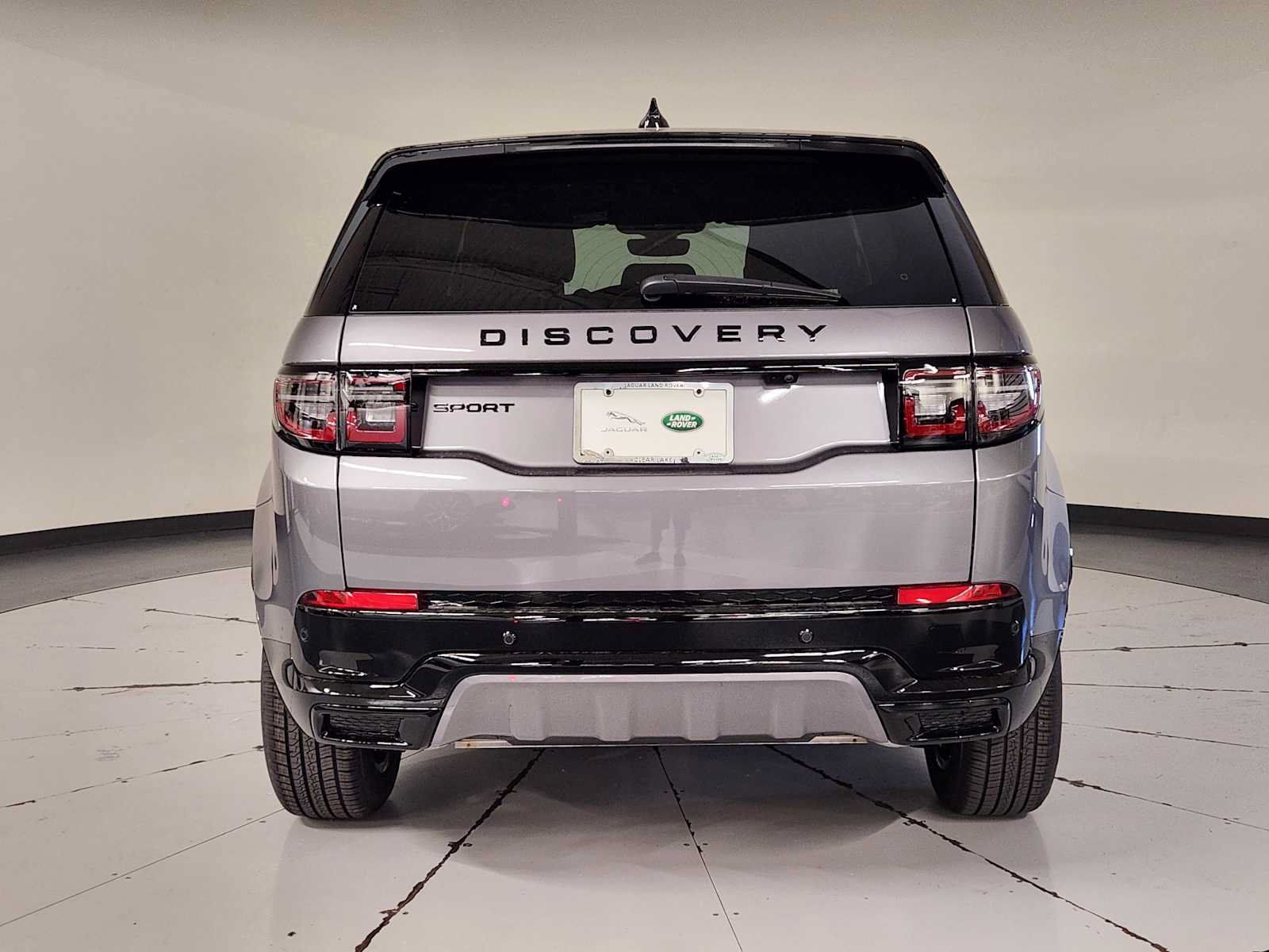 Used 2026 Land Rover Discovery Sport Landmark AWD/4WD image 10