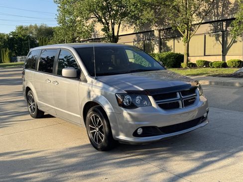 Used 2018 Dodge Grand Caravan GT FWD image 7