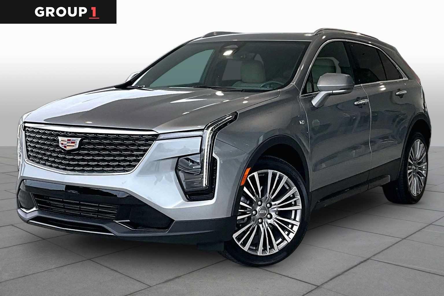 Used 2024 Cadillac XT4 Premium Luxury FWD image 1