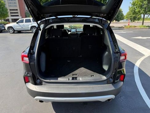 Used 2025 Ford Escape Active AWD/4WD image 6