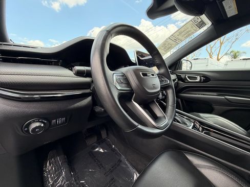 Used 2022 Jeep Compass Latitude w/ Convenience Group FWD image 25