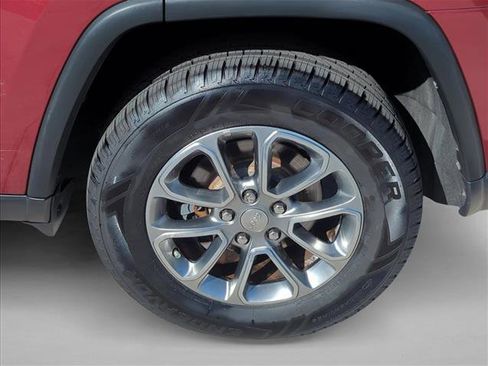 Used 2014 Jeep Grand Cherokee Limited w/ Luxury Group II image 23