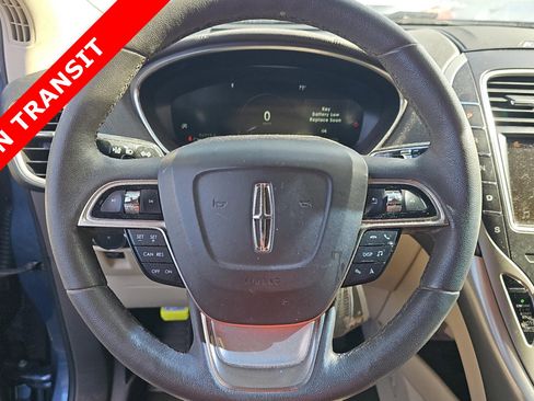 Used 2019 Lincoln Nautilus FWD image 6
