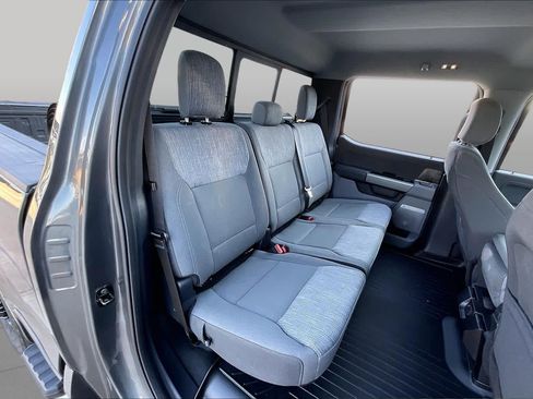 Used 2026 Ford F250 XLT w/ XLT Premium Package AWD/4WD image 19