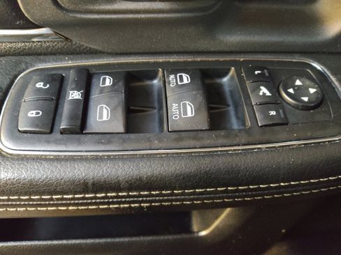 Used 2014 RAM 1500 Sport w/ Convenience Group AWD/4WD image 27