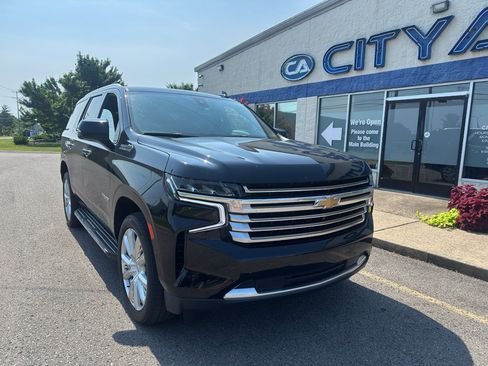 Used 2021 Chevrolet Tahoe High Country RWD image 2