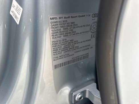 Used 2025 Audi RS Q8 performance image 39