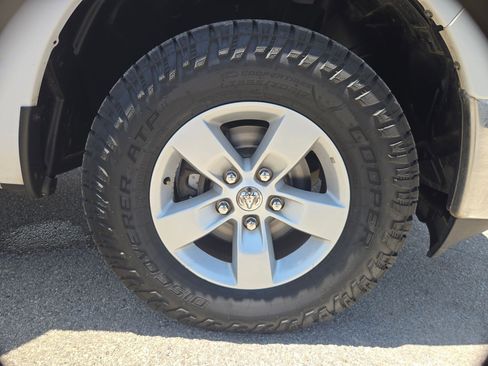 Used 2022 RAM 1500 Tradesman w/ Chrome Plus Package RWD image 26