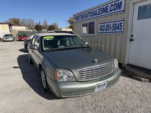 Used 2005 Cadillac De Ville image 1