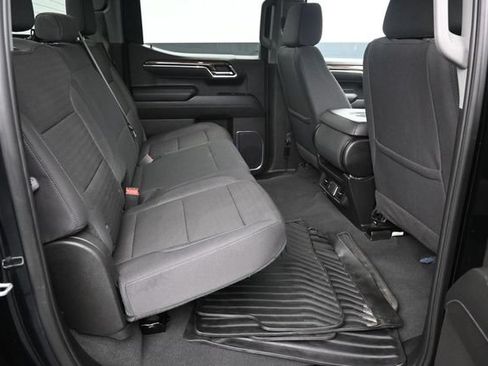 Used 2024 Chevrolet Silverado 1500 LT AWD/4WD image 20