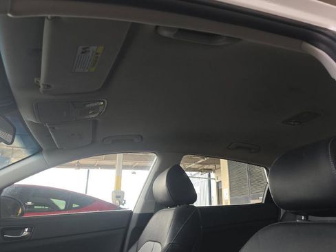 Used 2019 Kia Optima EX image 15