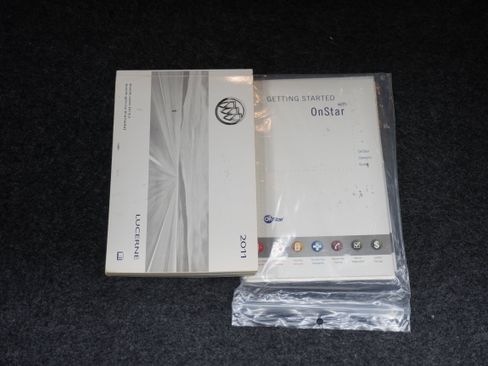 Used 2011 Buick Lucerne CXL w/ Driver Confidence Package FWD image 23