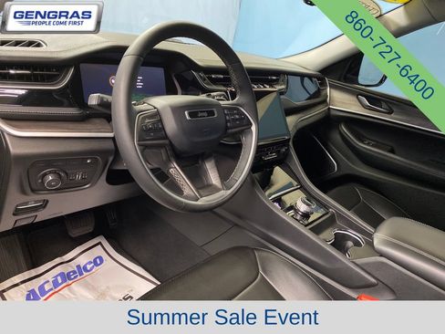 Used 2024 Jeep Grand Cherokee Limited 4xe AWD/4WD image 11