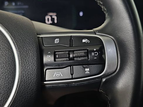 Used 2025 Kia K5 GT-Line w/ GT-Line Premium Package FWD image 16