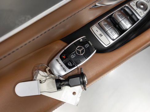 Used 2019 Mercedes-Benz AMG GT 63 S w/ Driver Assistance Package image 77