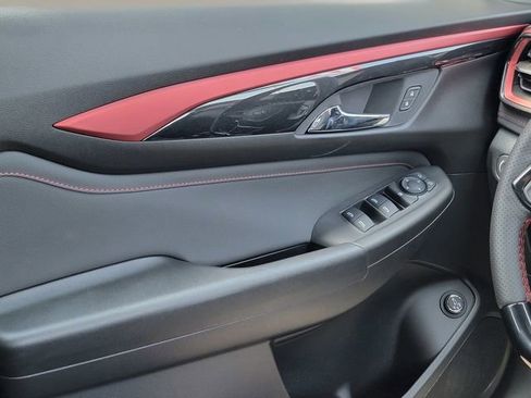 New 2025 Chevrolet TrailBlazer RS w/ Convenience Package image 24