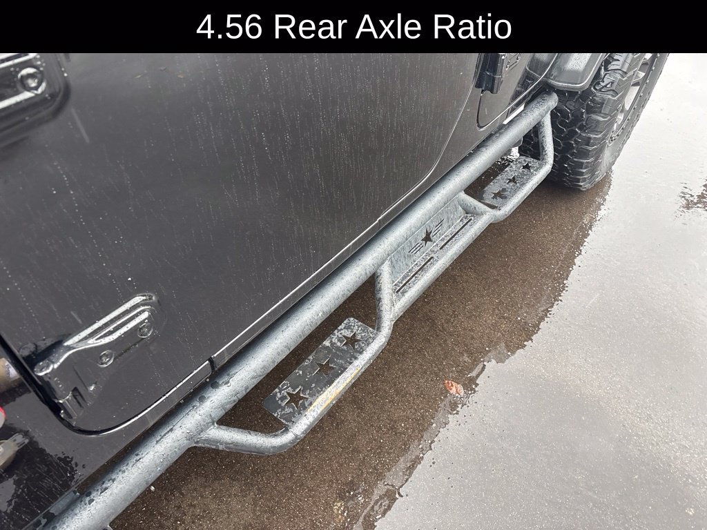 Used 2021 Jeep Wrangler Unlimited Rubicon w/ Xtreme Recon 35" Tire Package AWD/4WD image 13