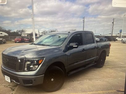 Used 2019 Nissan Titan SV w/ SV Convenience Package