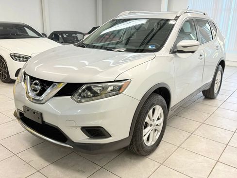 Used 2016 Nissan Rogue SV w/ SV Premium Package AWD/4WD image 3