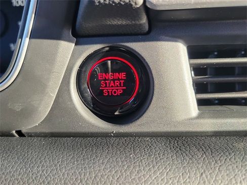 New 2025 Honda Pilot Touring image 29